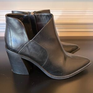 ZBY Ankle Boots Booties Mid Stacked Chino Heels Mid. Black Size 8 1/2